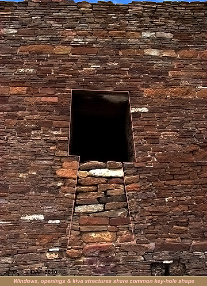 Kin Kletso Keyhole Window